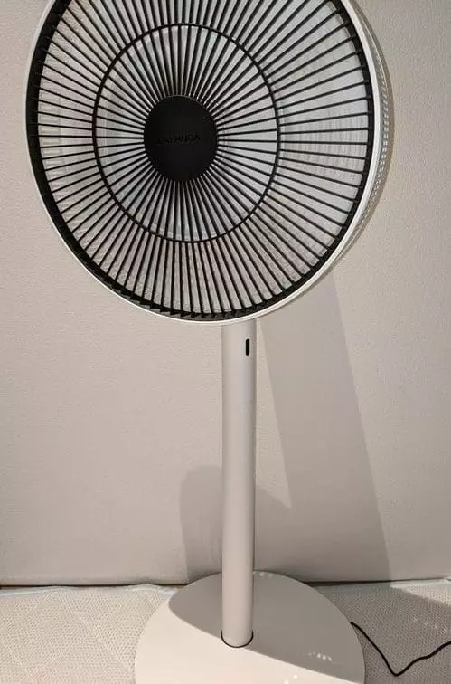 バルミューダ The GreenFan EGF-1700 01